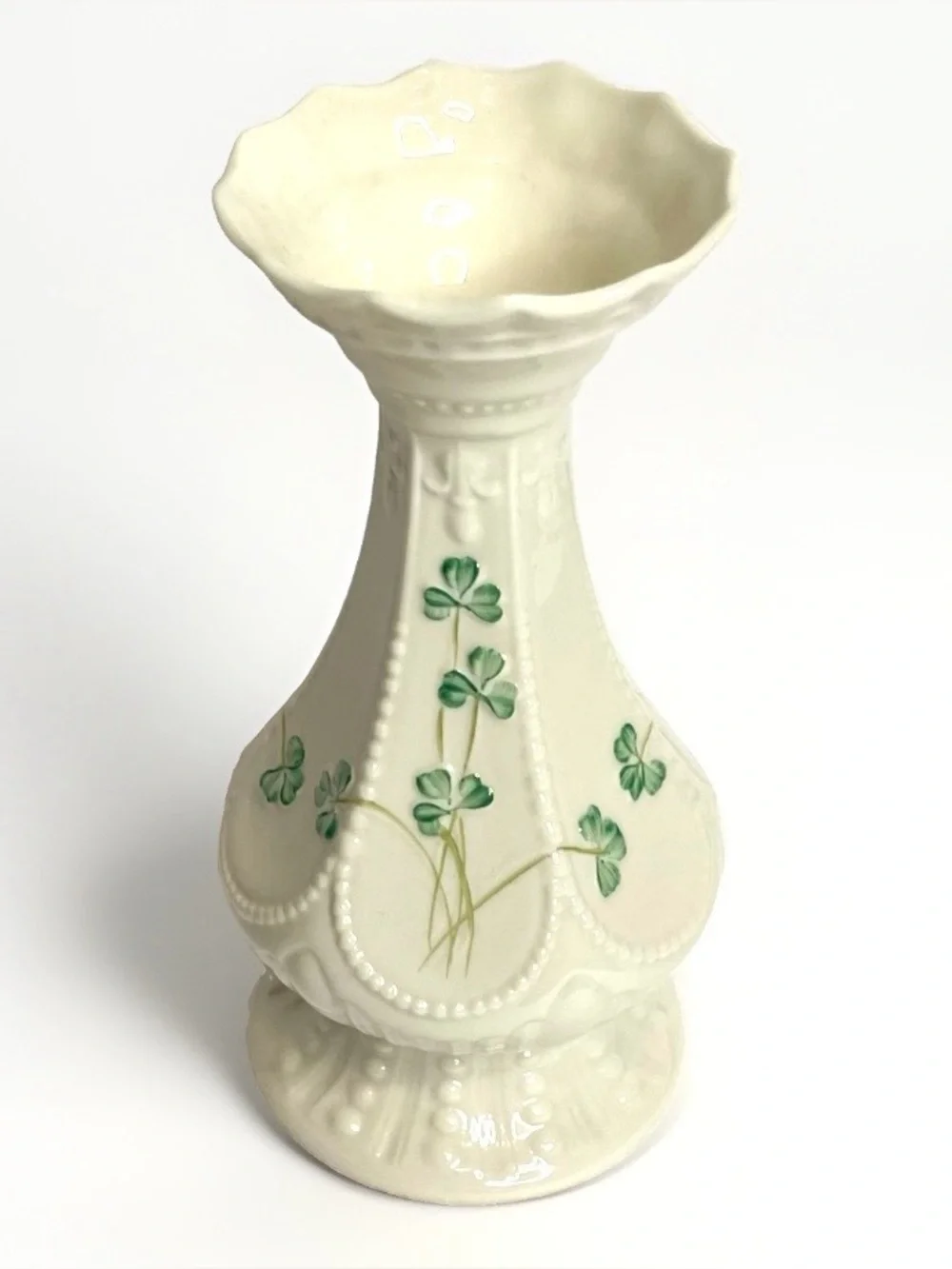 VTG Belleek Vase Scalloped Porcelain Shamrock 7